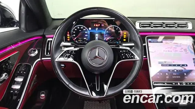 Mercedes-Benz S-Class 2021 — Photo 13/20