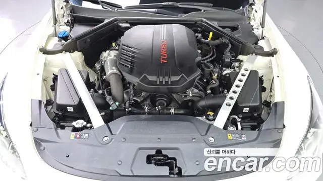 Kia Stinger 2022 — Photo 6/20
