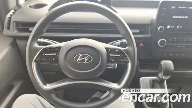 Hyundai Staria 2022 — Фото 9/14