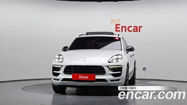 Porsche Macan 2018 — Şəkil 3/20