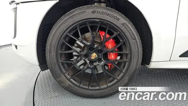 Porsche Macan 2018 — Şəkil 5/20