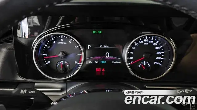 Kia Carnival 2022 — Şəkil 8/20