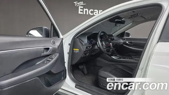 Hyundai Sonata 2019 — Şəkil 10/20