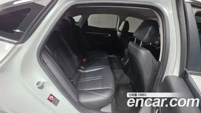 Hyundai Sonata 2019 — Şəkil 18/20