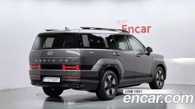 Hyundai Santa Fe 2024 — Фото 2/20