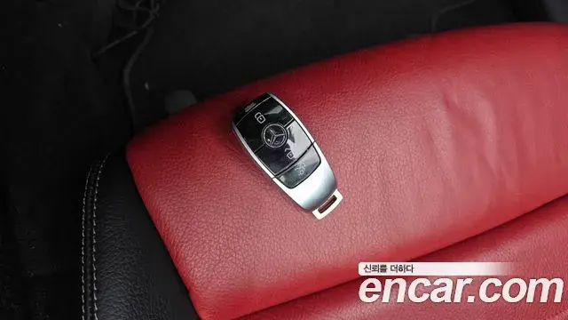 Mercedes-Benz E-Class 2018 — Фото 15/20
