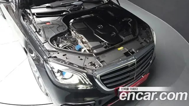 Mercedes-Benz S-Class 2019 — Фото 6/20