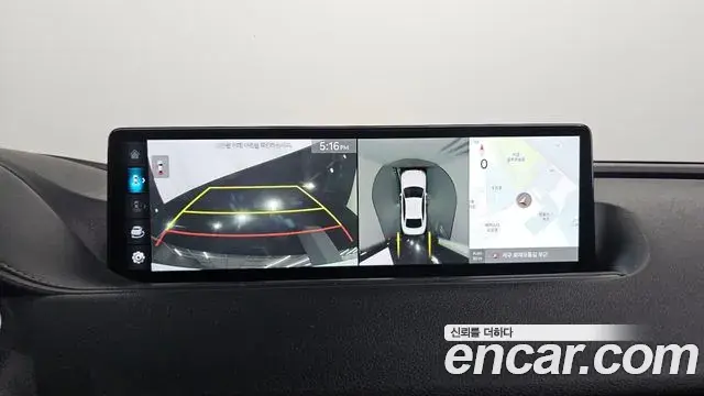 Genesis Electrified G80 2022 — Photo 13/20