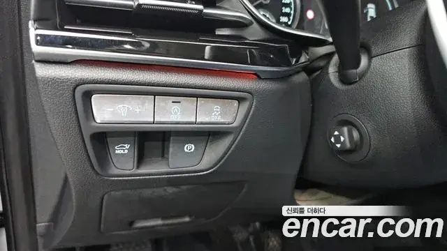 Genesis Electrified G80 2022 — Photo 15/20
