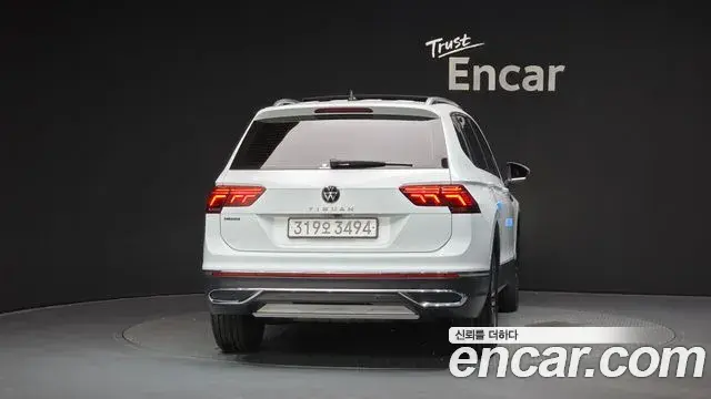 Volkswagen Tiguan Allspace 2024 — Фото 4/20