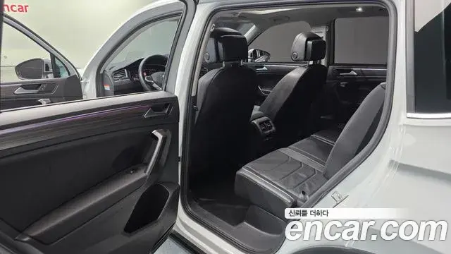 Volkswagen Tiguan Allspace 2024 — Фото 11/20