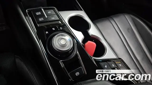 Kia K8 2021 — Şəkil 9/20