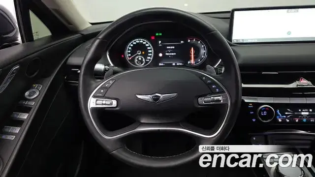 Genesis Electrified G80 2023 — Photo 13/20