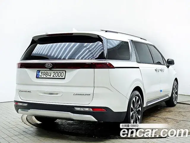 Kia Carnival 2021 — Фото 4/20