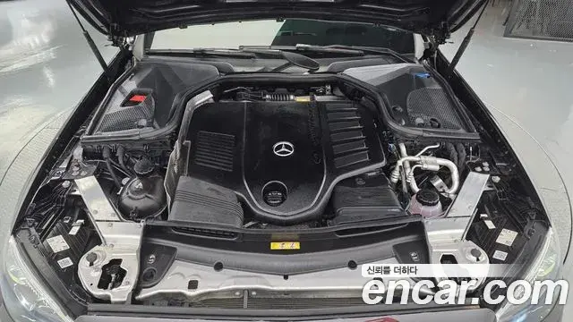 Mercedes-Benz E-Class 2021 — Фото 6/20