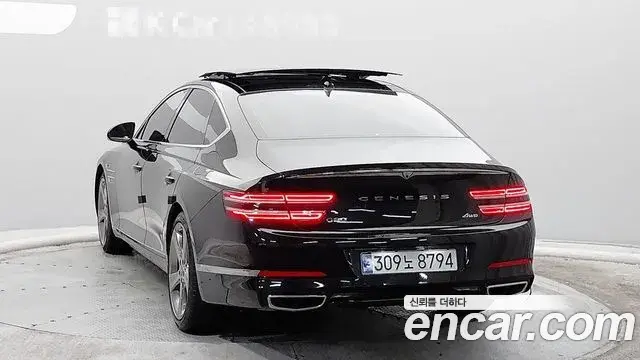 Genesis Electrified G80 2021 — Photo 1/20