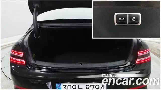 Genesis Electrified G80 2021 — Photo 19/20