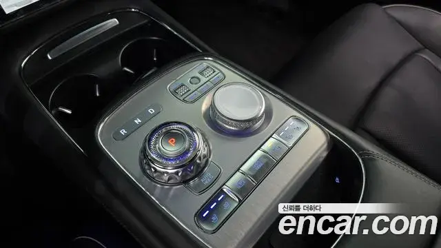 Genesis G90 2023 — Photo 9/20