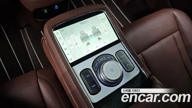 Genesis G90 2023 — Фото 17/20