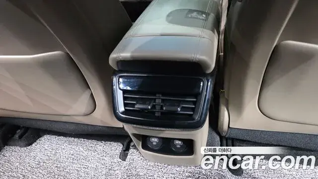 Kia K8 2021 — ფოტო 16/37
