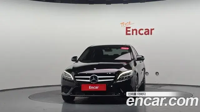 Mercedes-Benz C-Class 2019 — Фото 3/20
