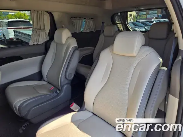 Kia Carnival 2021 — Фото 9/20
