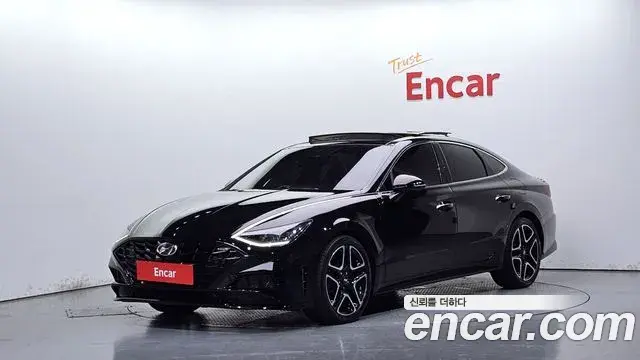 Hyundai Sonata 2022 — Фото 1/20