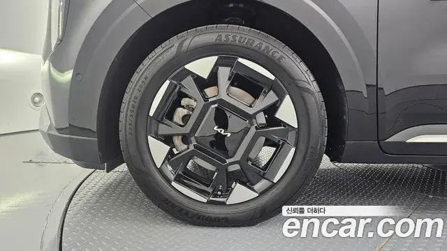 Kia Carnival 2024 — Photo 5/20