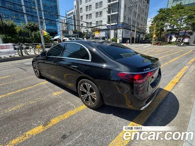 Mercedes-Benz E-Class, 2025
