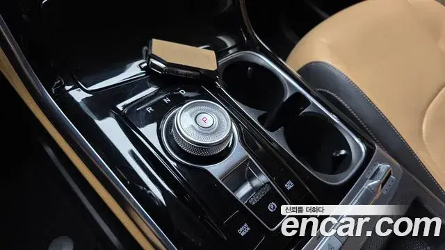 Kia Carnival 2020 — Photo 9/20