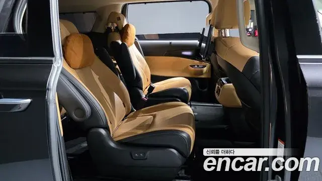 Kia Carnival 2020 — Photo 11/20
