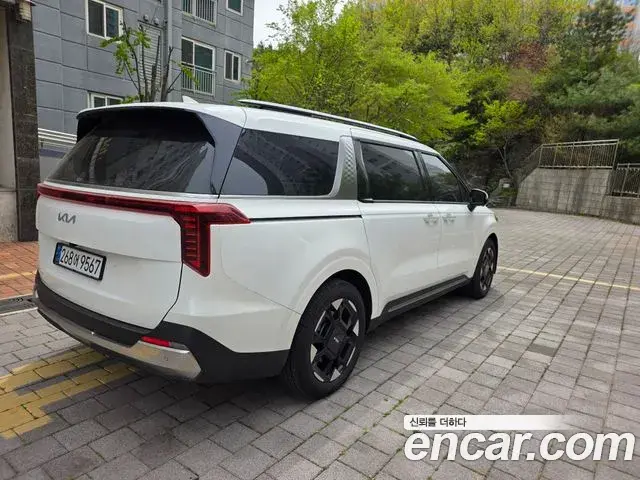Kia Carnival 2025 — Фото 2/14