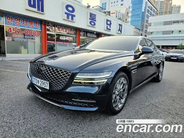 Genesis Electrified G80 2022 — Photo 10/20