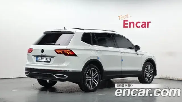 Volkswagen Tiguan Allspace 2022 — Photo 15/20