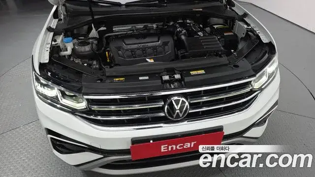 Volkswagen Tiguan Allspace 2022 — Photo 4/20
