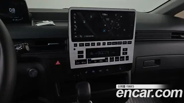 Hyundai Staria 2024 — Фото 13/20