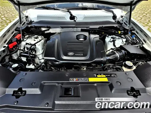 Land Rover Defender 2020 — Фото 19/20