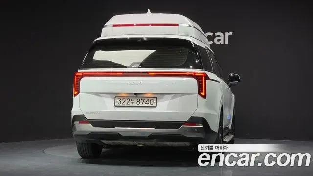 Kia Carnival 2024 — Photo 4/20