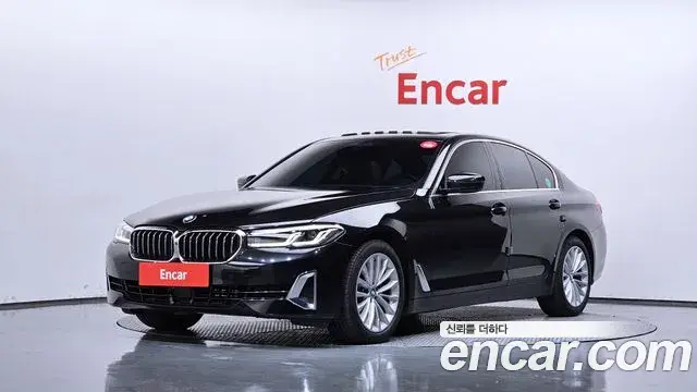 BMW 5 Series 2023 — Фото 1/20