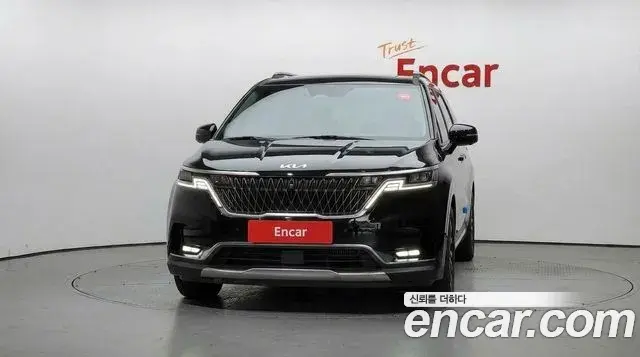 Kia Carnival 2021 — Фото 3/20