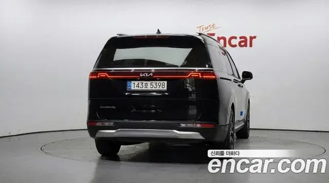 Kia Carnival 2021 — Фото 4/20
