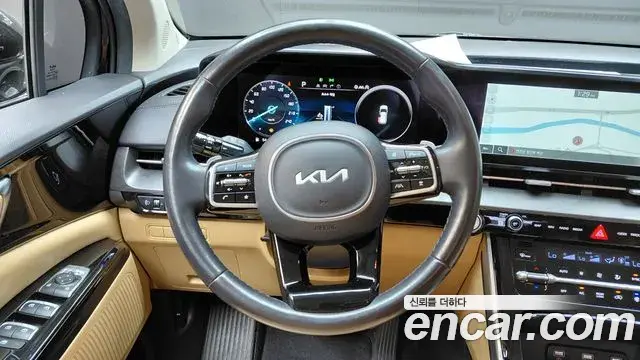 Kia Carnival 2021 — Фото 13/20