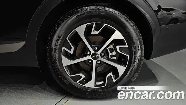 Kia Sportage 2022 — Photo 7/33