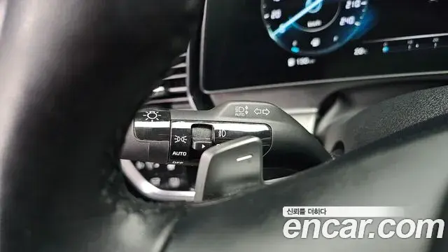 Kia Sportage 2022 — Photo 2/33