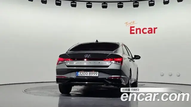 Hyundai Avante 2022 — Photo 3/20