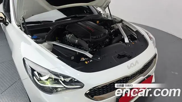 Kia Stinger 2022 — Photo 6/20