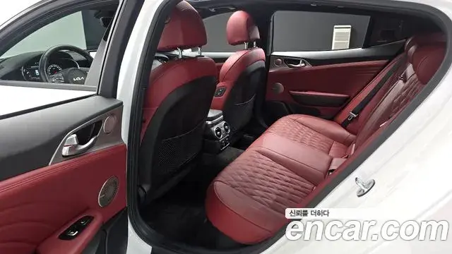 Kia Stinger 2022 — Photo 11/20