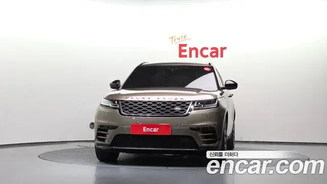 Land Rover Range Rover Velar 2019 — Photo 3/20