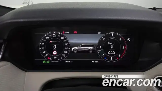 Land Rover Range Rover Velar 2019 — Photo 8/20