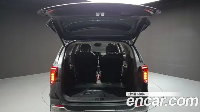 Kia Carnival 2024 — Photo 16/20